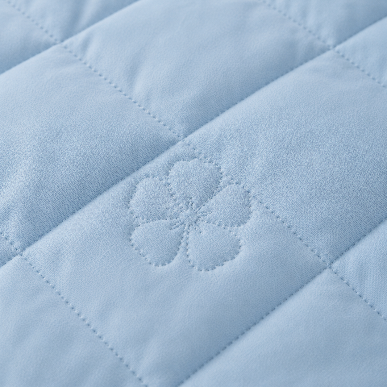 Cooling Blanket – Lightweight Summer Blanket for Warm Nights