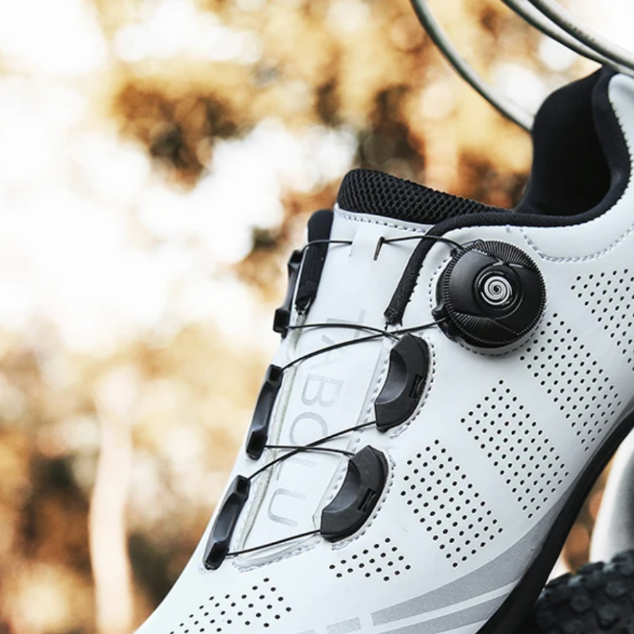 Cycling Shoes – Men’s Mountain Bike Shoes with Rotating Buckle