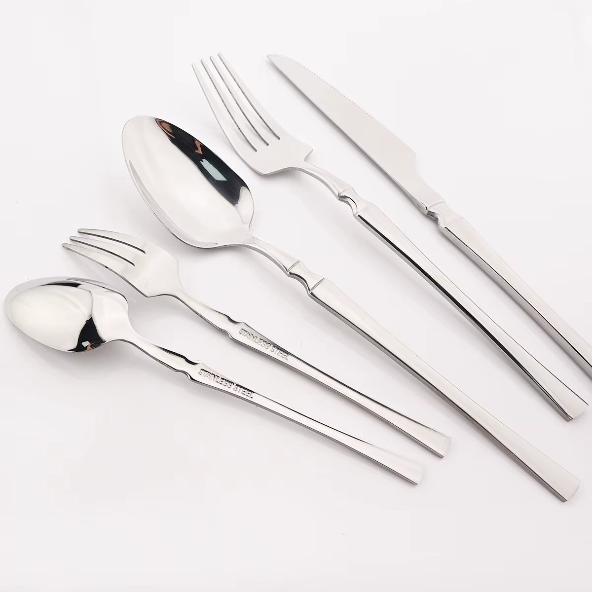 Modern Stainless Steel Flatware Set – Minimalist Cutlery for Stylish Dining