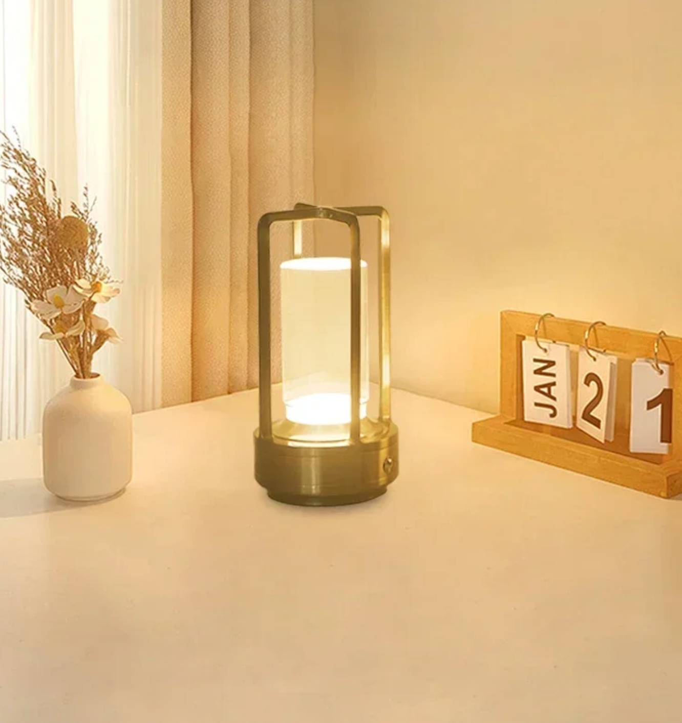 Wireless Dimmable LED Lamp