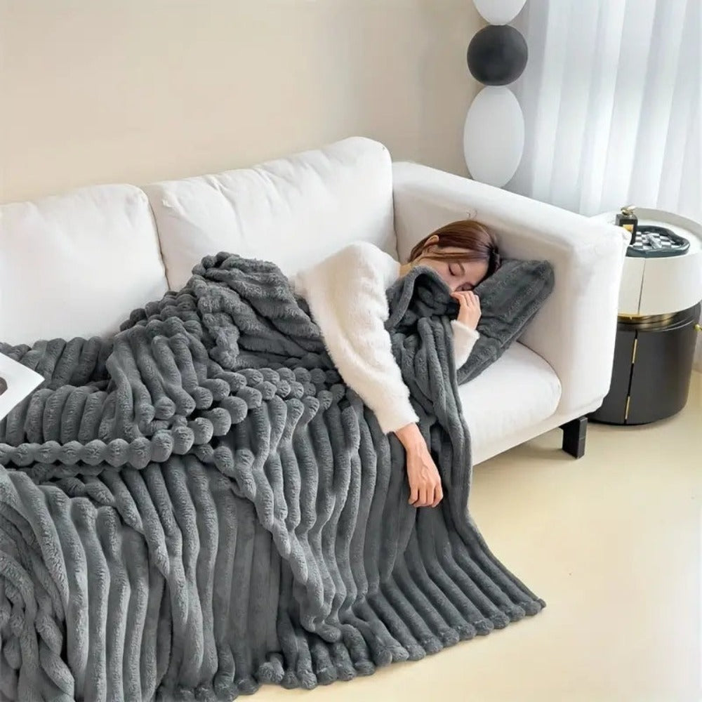 Plush Throw Blanket – Ultra Soft & Cozy Couch Blanket for All Seasons